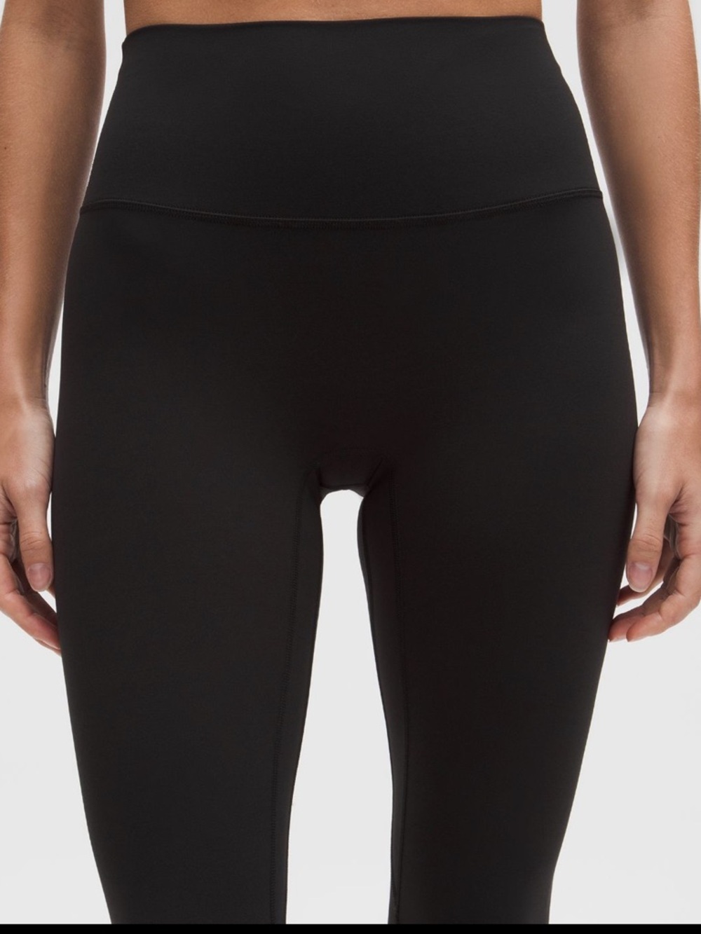 NWT lululemon Align No Line™ High-Rise
Pant 25" Black Size: 6 - Picture 3 of 5